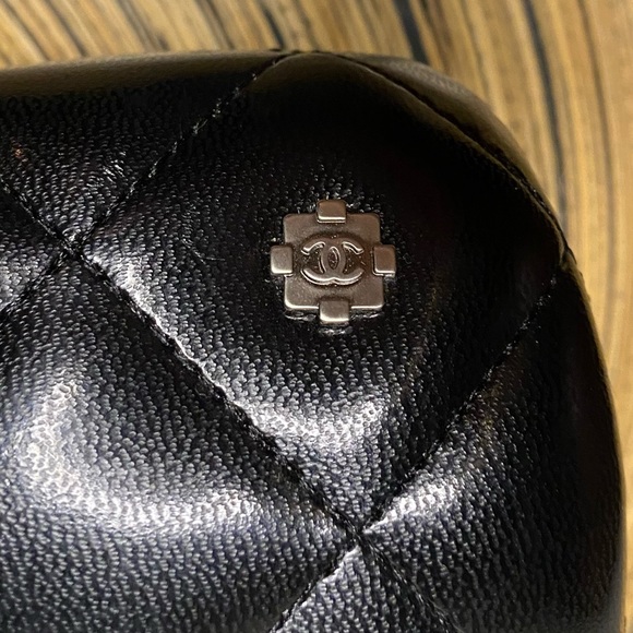 Chanel Black & White Tweed Sunglasses - Picture 10 of 12